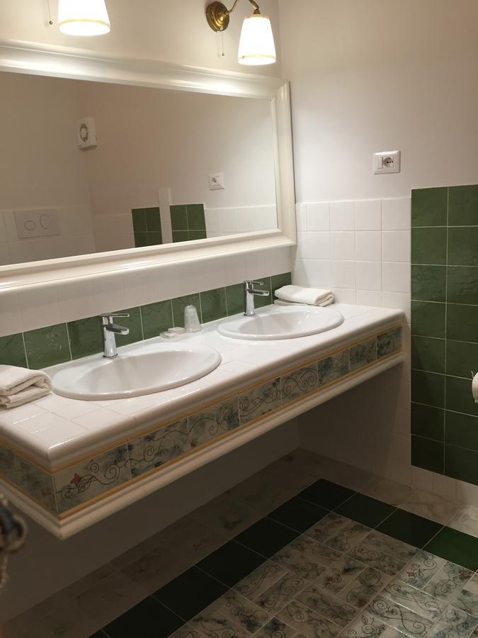 Bed and Breakfast Via Roma 205 Рионеро-ин-Вультуре Экстерьер фото