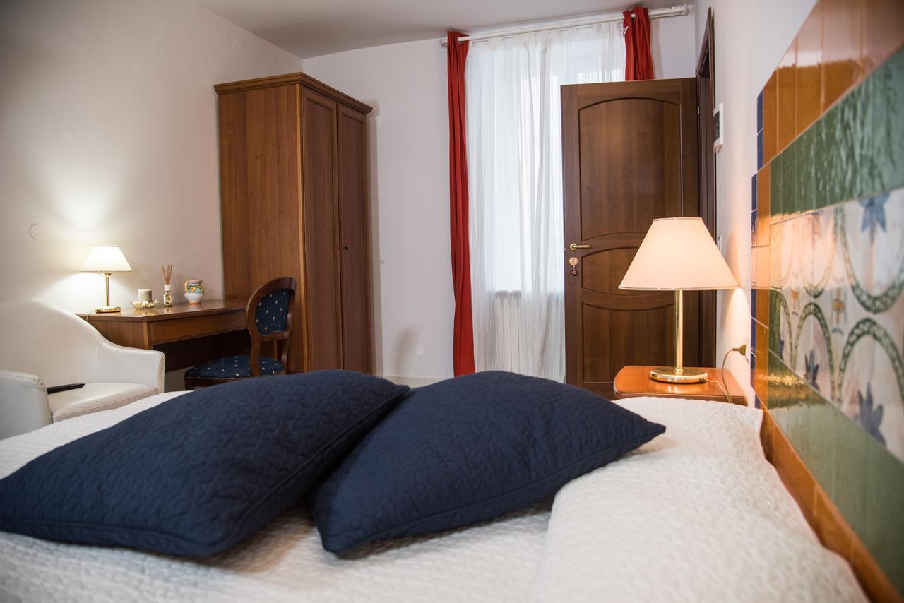 Bed and Breakfast Via Roma 205 Рионеро-ин-Вультуре Экстерьер фото